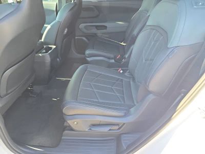 2027 Kia Telluride — photo 17 view
