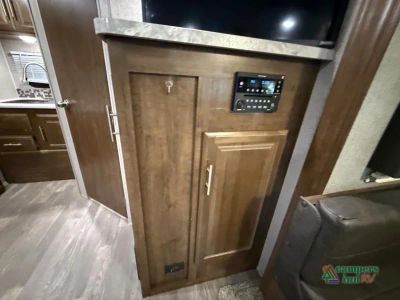 2020 Forest River RV Flagstaff — photo 22 view