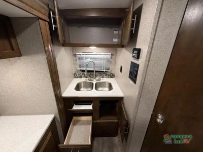 2020 Forest River RV Flagstaff — photo 15 view