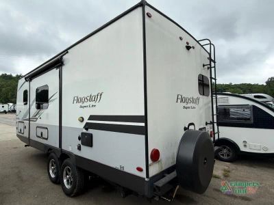 2020 Forest River RV Flagstaff — photo 7 view