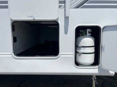 2027 Jayco SUNDANCE XLT — photo 27 view