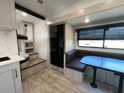 2027 Jayco SUNDANCE XLT — photo 14 view