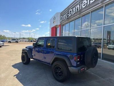 2019 Jeep Wrangler - Photo 2