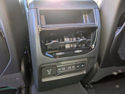 2026 Jeep Grand Cherokee — photo 15 view