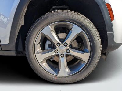 2026 Jeep Grand Cherokee — photo 10 view