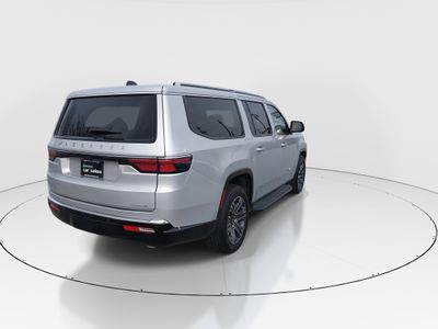 2024 Jeep Wagoneer L - Photo 7