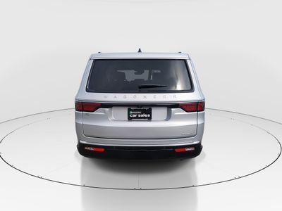 2024 Jeep Wagoneer L - Photo 6
