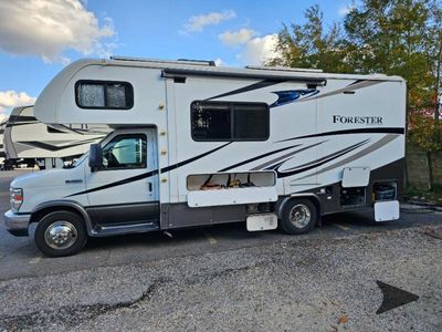 2018 Forest River RV Forester - Photo 13