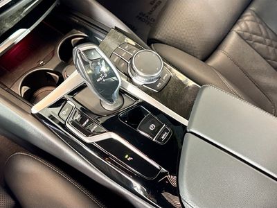 2023 BMW 5 Series - Photo 19