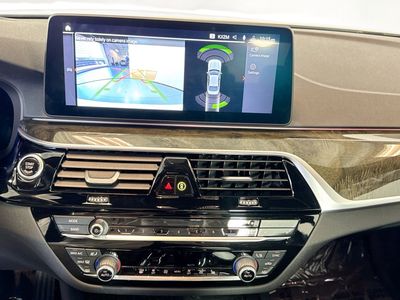 2023 BMW 5 Series - Photo 18