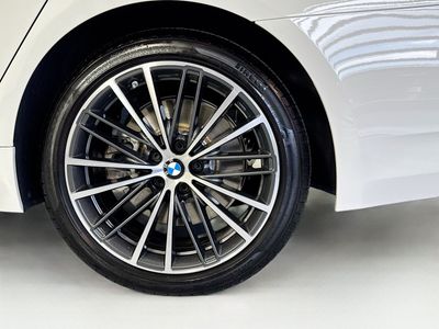 2023 BMW 5 Series - Photo 30