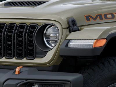 2026 Jeep Gladiator — photo 10 view