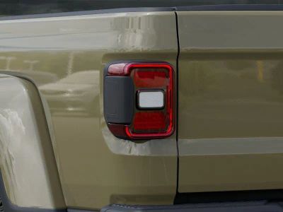 2026 Jeep Gladiator — photo 9 view