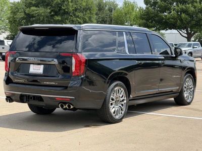 2023 GMC Yukon XL - Photo 4