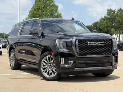 2023 GMC Yukon XL - Photo 2