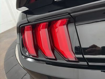 2023 Ford Mustang - Photo 12