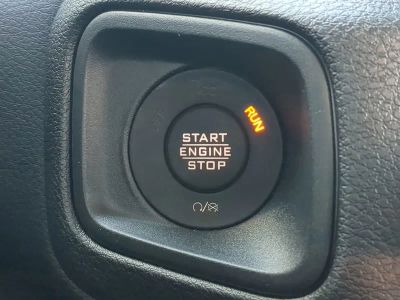 2026 Jeep Gladiator — photo 30 view