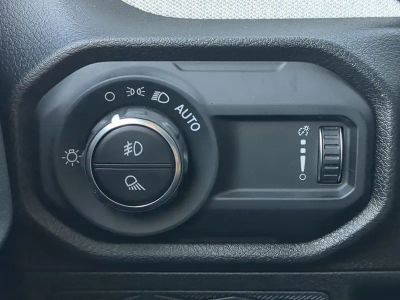 2026 Jeep Gladiator — photo 23 view