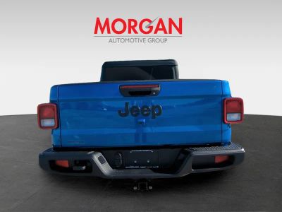 2026 Jeep Gladiator — engine compartment view
