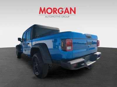 2026 Jeep Gladiator — photo 7 view