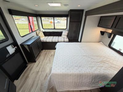 2026 Venture RV Stratus - Photo 34