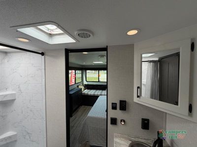 2026 Venture RV Stratus - Photo 29