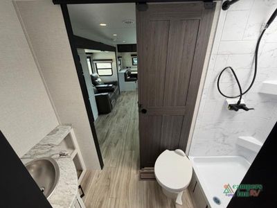 2026 Venture RV Stratus - Photo 32