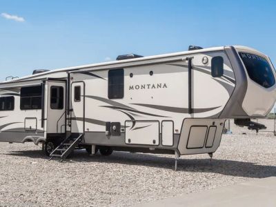 2017 Keystone Montana Legacy - Photo 1