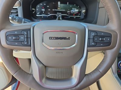 2023 GMC Yukon - Photo 19
