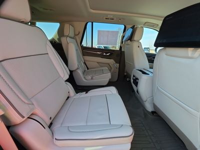 2023 GMC Yukon - Photo 14
