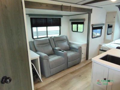 2025 Coachmen RV Northern Spirit Ultra Lite — photo 15 view