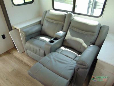 2025 Coachmen RV Northern Spirit Ultra Lite — photo 16 view