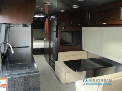 2016 Airstream Classic - Photo 6