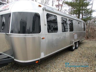 2016 Airstream Classic - Photo 3