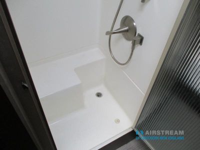 2016 Airstream Classic - Photo 41