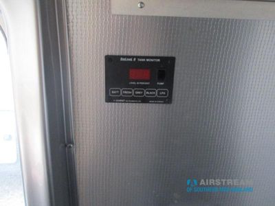 2016 Airstream Classic - Photo 28