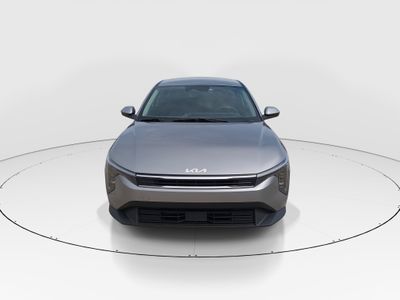 2025 Kia K4 - Photo 2