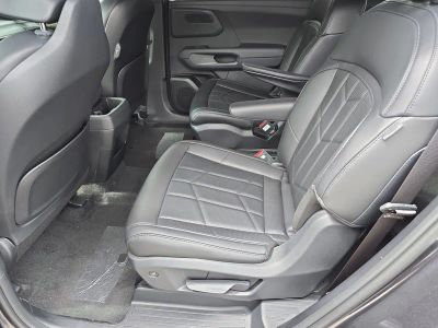 2027 Kia Telluride — photo 17 view