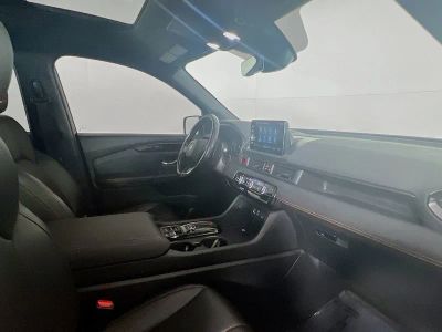 2025 Honda Pilot — photo 8 view