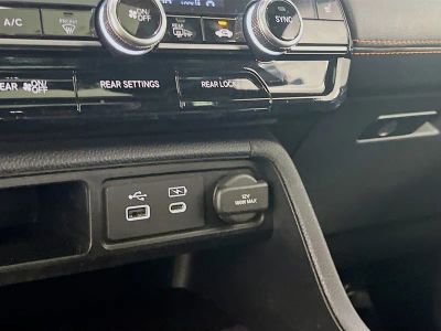2025 Honda Pilot — photo 13 view