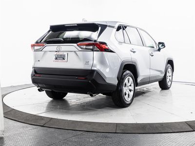2024 Toyota RAV4 - Photo 11
