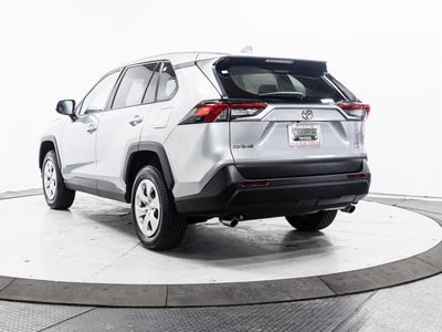 2024 Toyota RAV4 - Photo 8