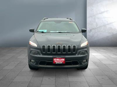 2016 Jeep Cherokee — side profile view