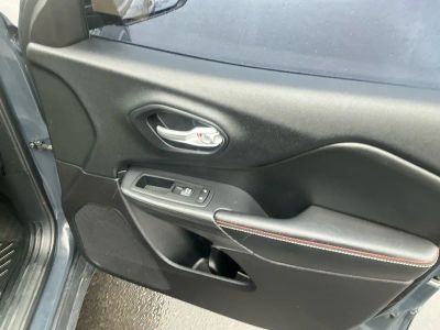2016 Jeep Cherokee — photo 21 view