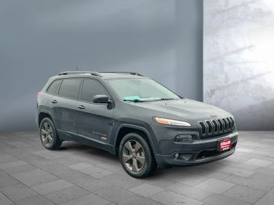 2016 Jeep Cherokee — photo 8 view