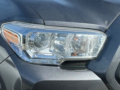 2022 Toyota Tacoma - Photo 8