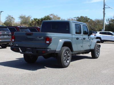 2026 Jeep Gladiator — side profile view