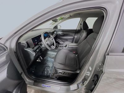 2025 Hyundai Tucson — photo 12 view