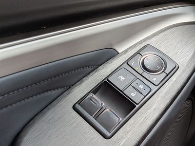 2019 Lexus RC — photo 20 view