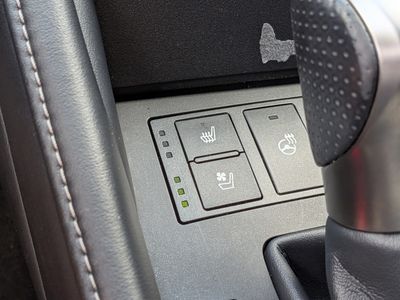 2019 Lexus RC — photo 28 view